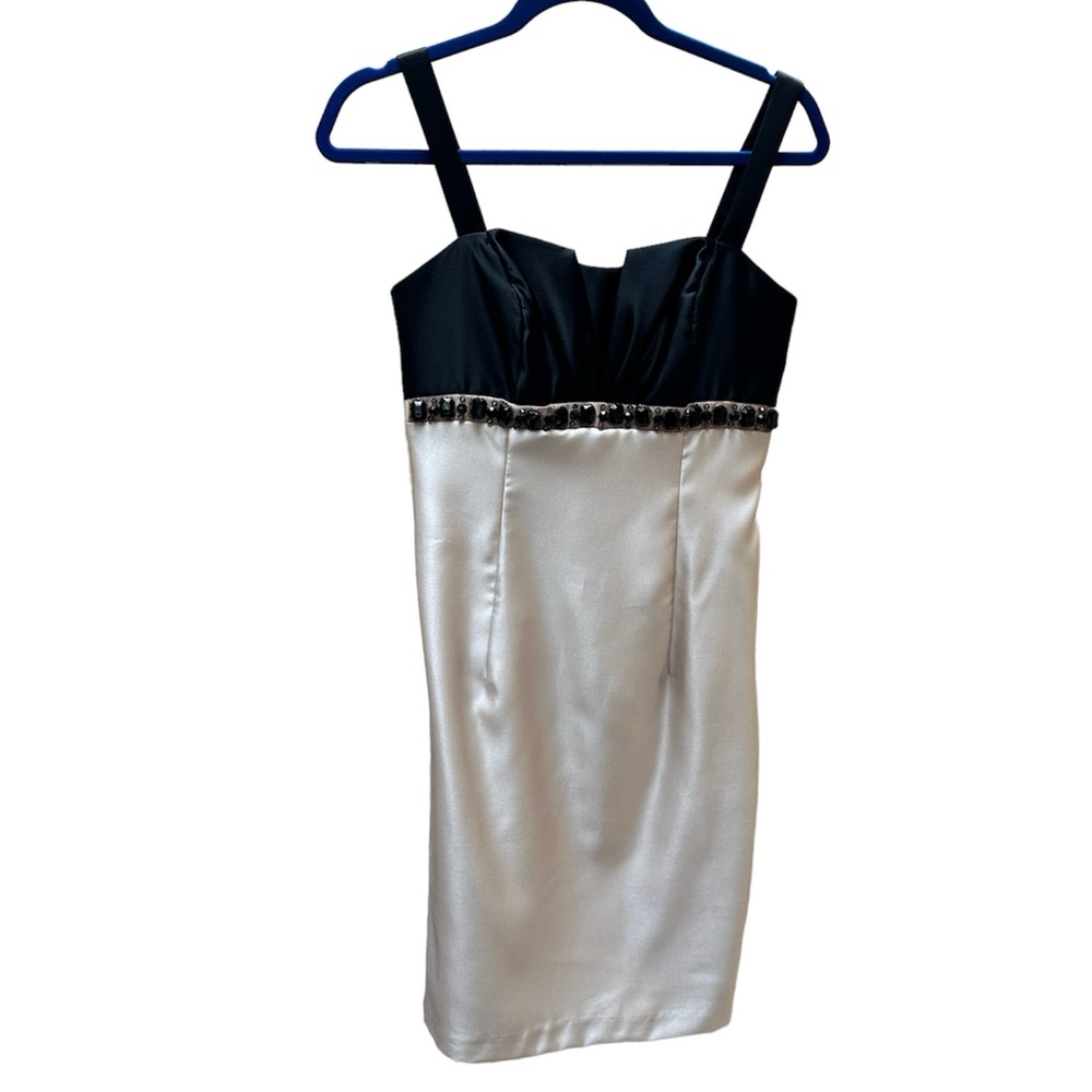 Jessica McClintock Champagne/ Black Jeweled Detail Special Occasion Dress Sz 4